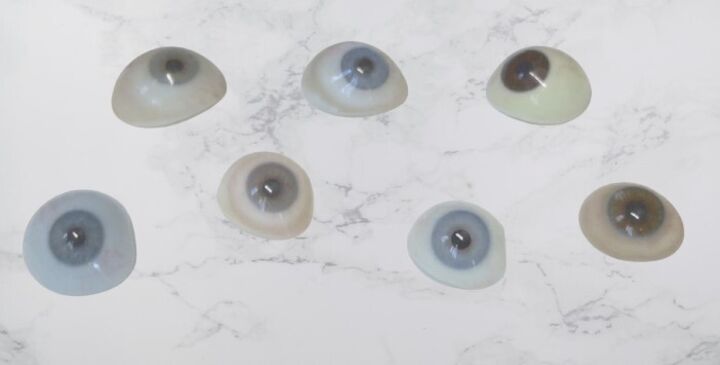 eyes.jpg